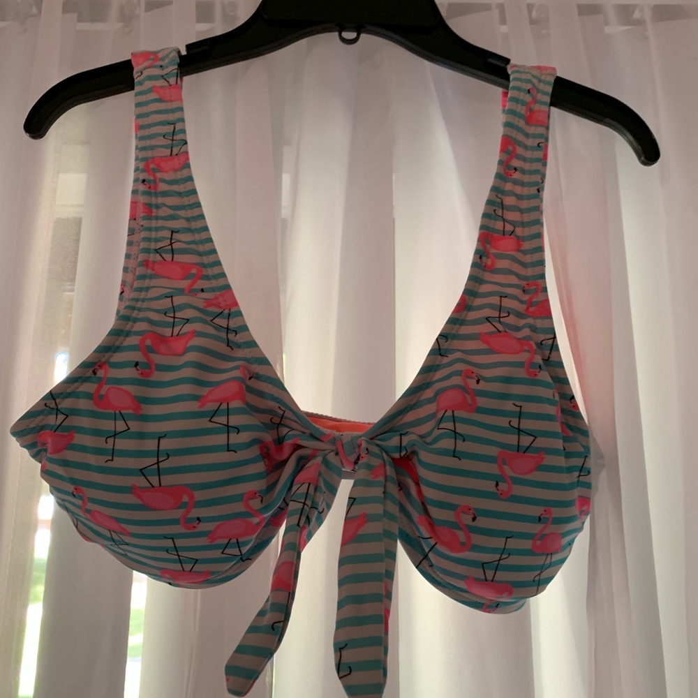 Swim suit top